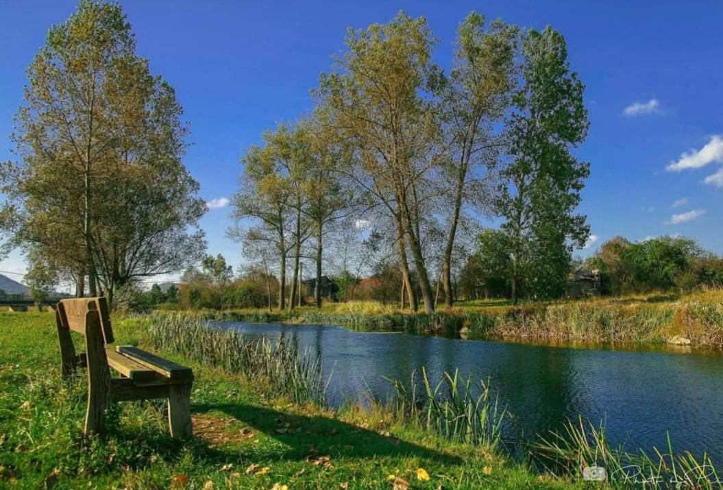 Apartments Paradiso Otočac Εξωτερικό φωτογραφία
